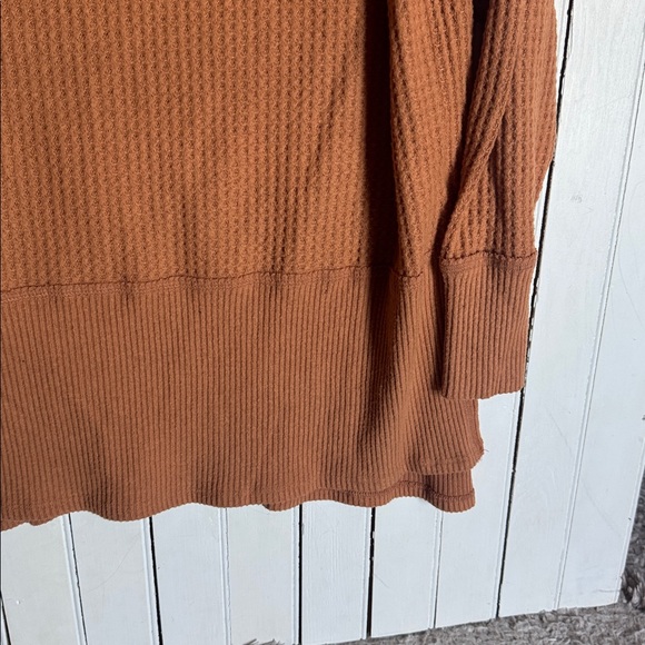 American Eagle Outfitters Long Sleeve Tee Mustard Yellow Size M - Picture 3 of 8